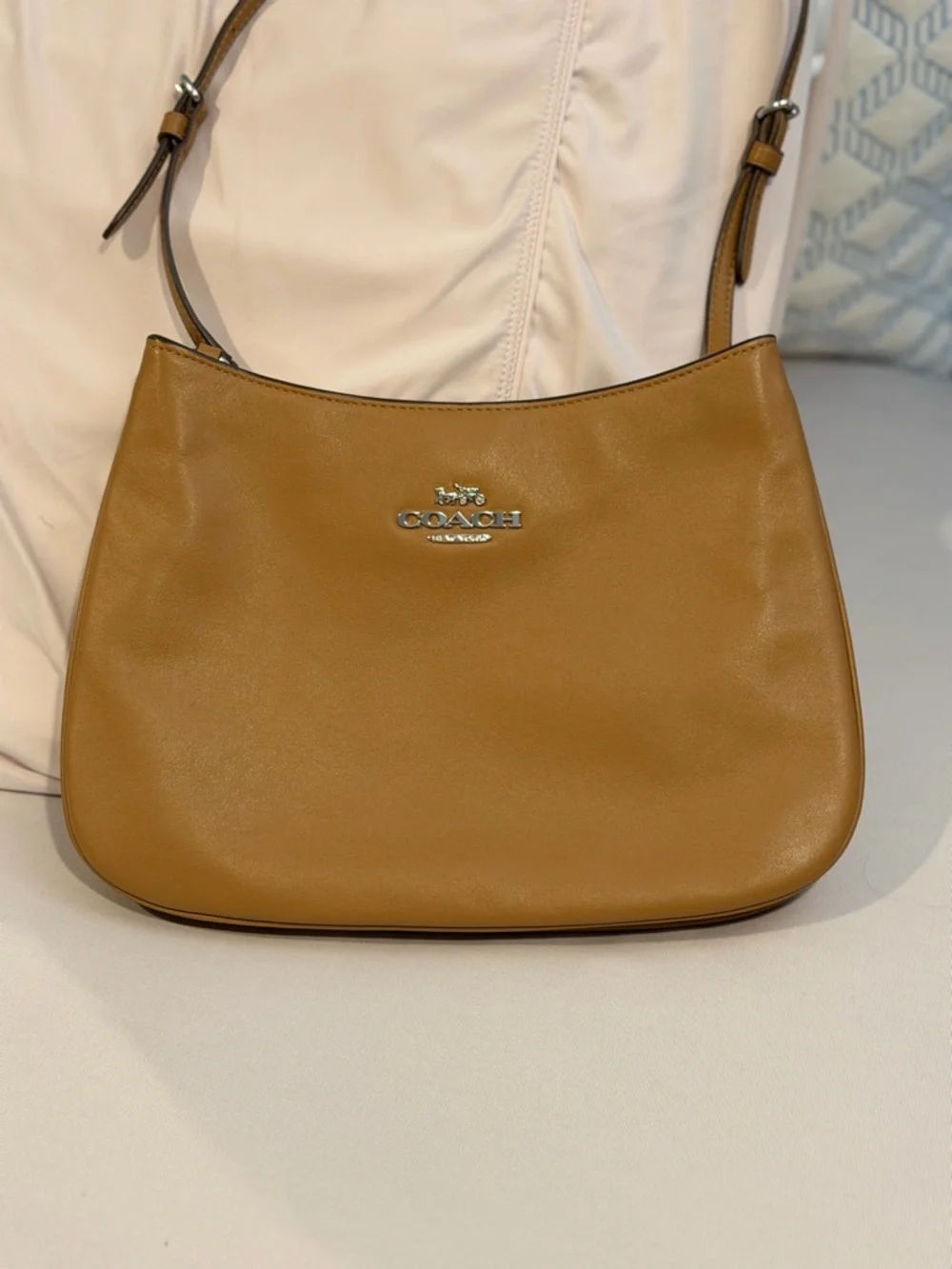 Coach Coach Penelope Leather Shoulder Bag Silver Hardware EUC